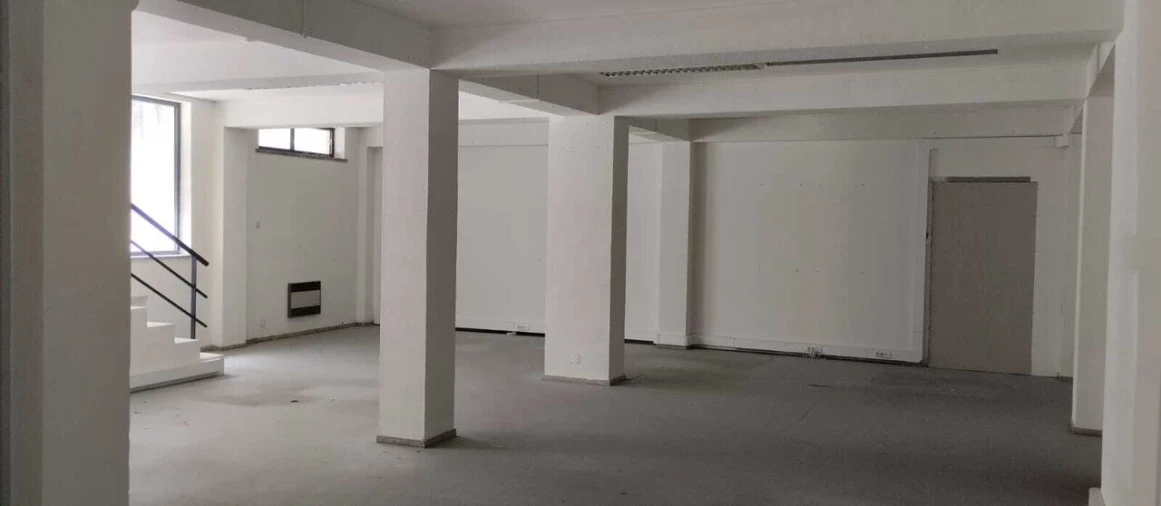 Loja para Venda em Torres Novas (Santa Maria, Salvador e Santiago) Foto 2