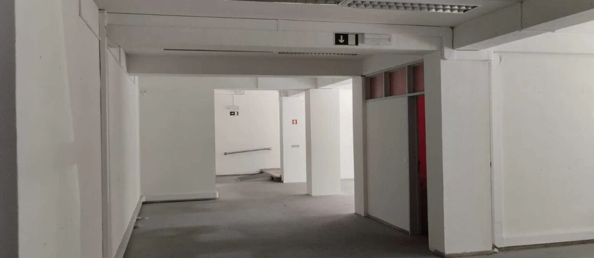 Loja para Venda em Torres Novas (Santa Maria, Salvador e Santiago) Foto 7