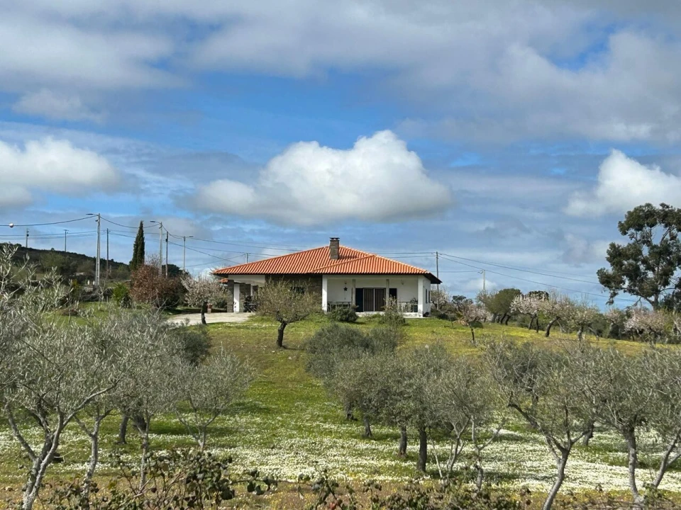 Moradia T3 para Venda em Urros e Peredo dos Castelhanos Foto 27