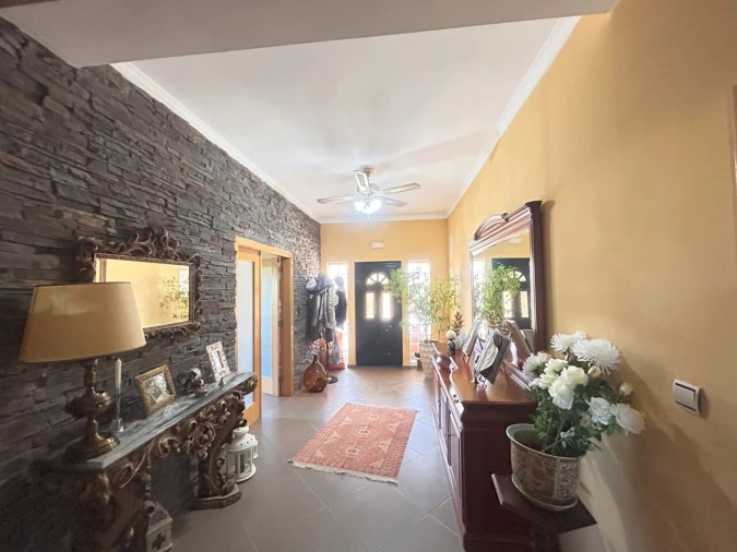 Moradia T3 para Venda em Urros e Peredo dos Castelhanos Foto 2