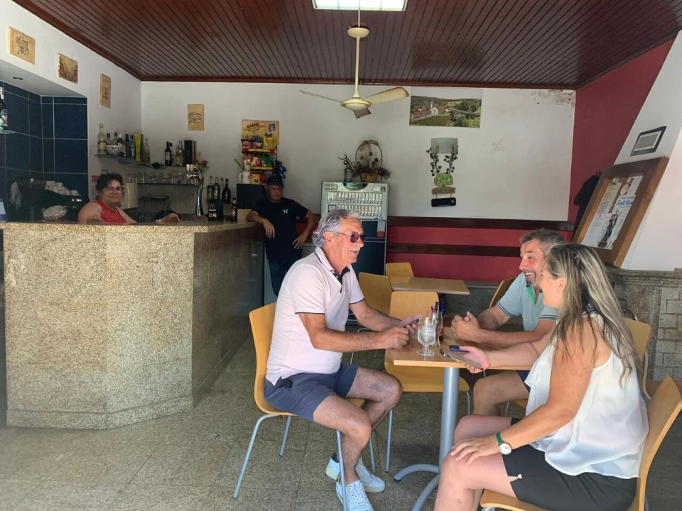 Loja para Venda em Riba de Mouro Foto 2