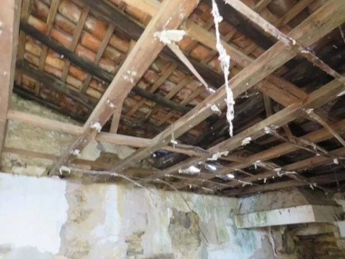 Moradia T2 para Venda em Castanheira de Pêra e Coentral Foto 6