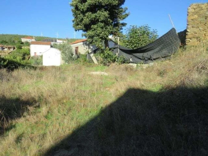 Moradia T2 para Venda em Castanheira de Pêra e Coentral Foto 11