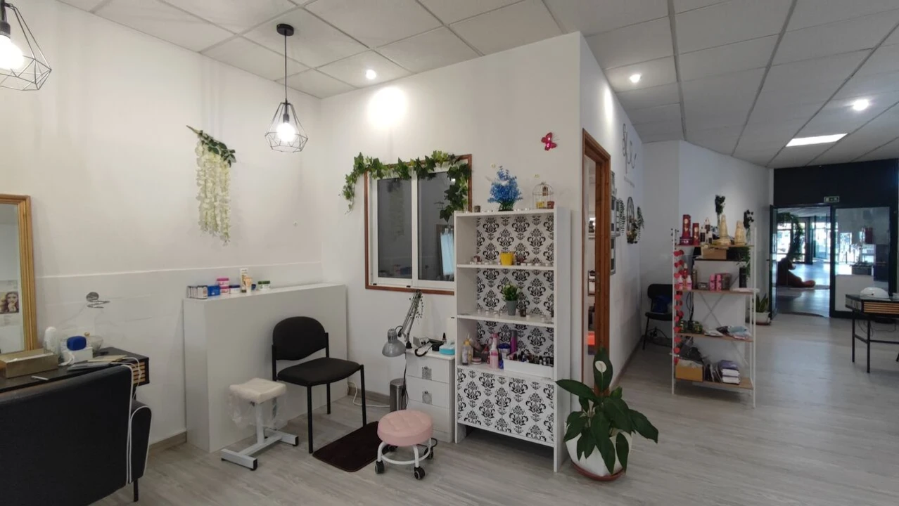 Loja para Trespasse em Parceiros e Azoia Foto 4