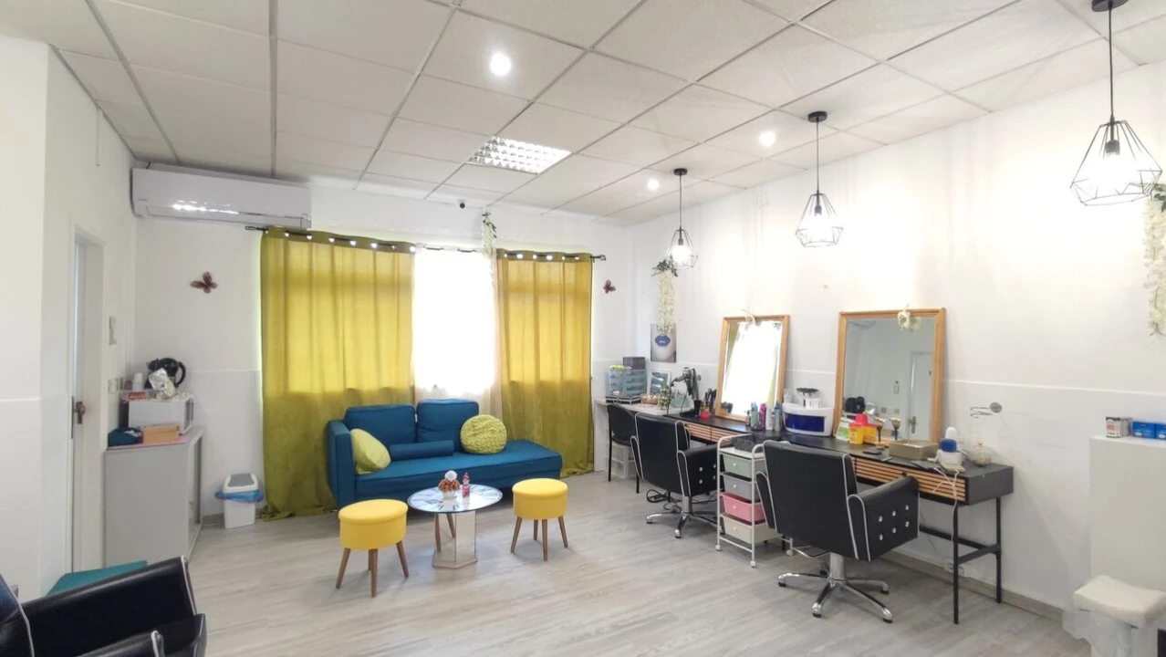 Loja para Trespasse em Parceiros e Azoia Foto 7