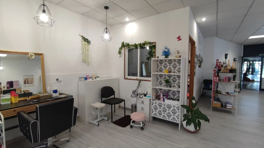 Loja para Trespasse em Parceiros e Azoia Foto 6