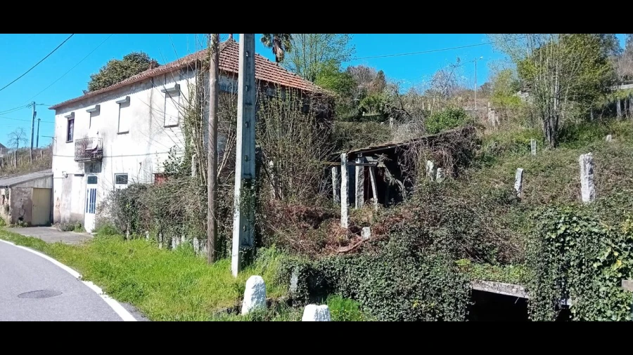 Moradia T3 para Venda em Troporiz e Lapela