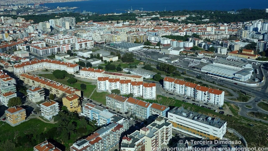 Loja para Venda em Laranjeiro e Feijó