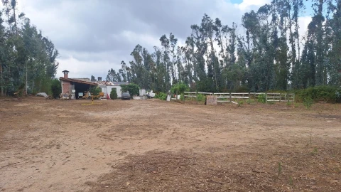 Terreno para Venda em Marrazes e Barosa