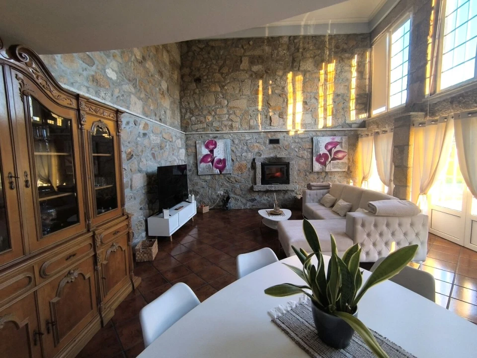 Quinta T5 para Venda em Cernadelo e Lousada (São Miguel e Santa Margarida) Foto 7