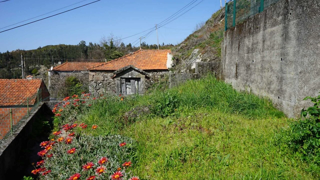 Moradia T4 para Venda em Vila e Roussas Foto 40