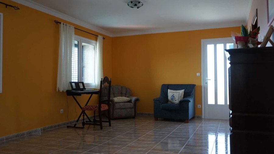 Moradia T4 para Venda em Vila e Roussas Foto 18