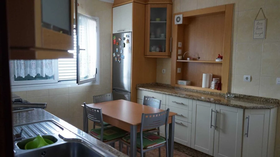 Moradia T4 para Venda em Vila e Roussas Foto 28