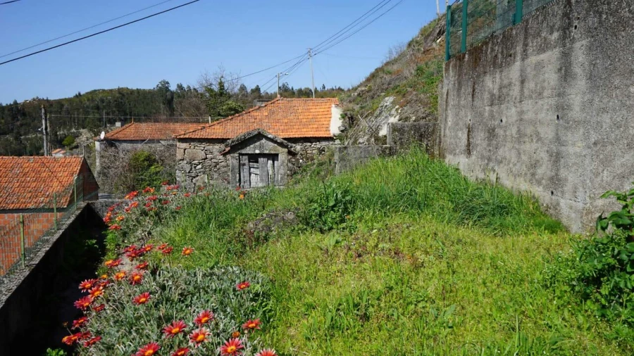 Moradia T4 para Venda em Vila e Roussas Foto 40