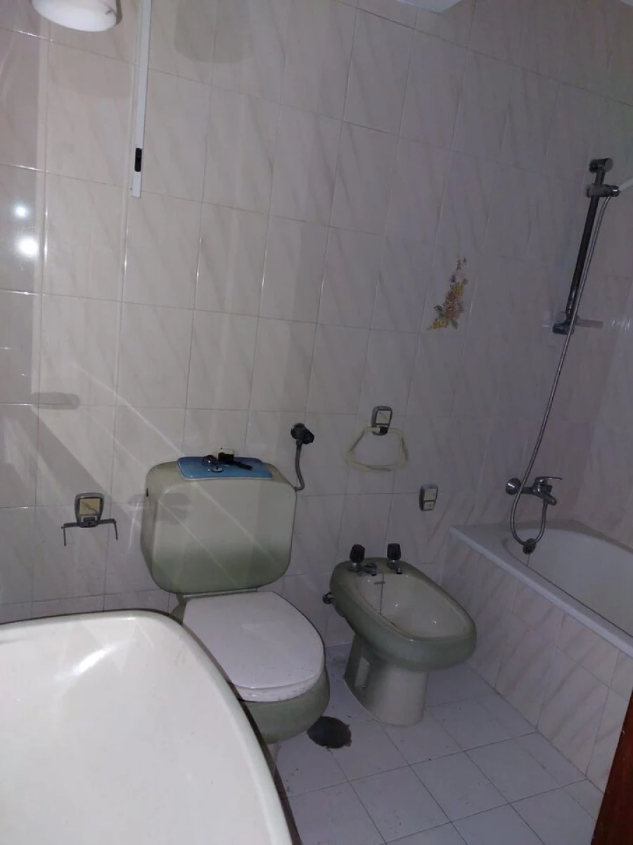 Apartamento T3 para Venda em Vila e Roussas Foto 8