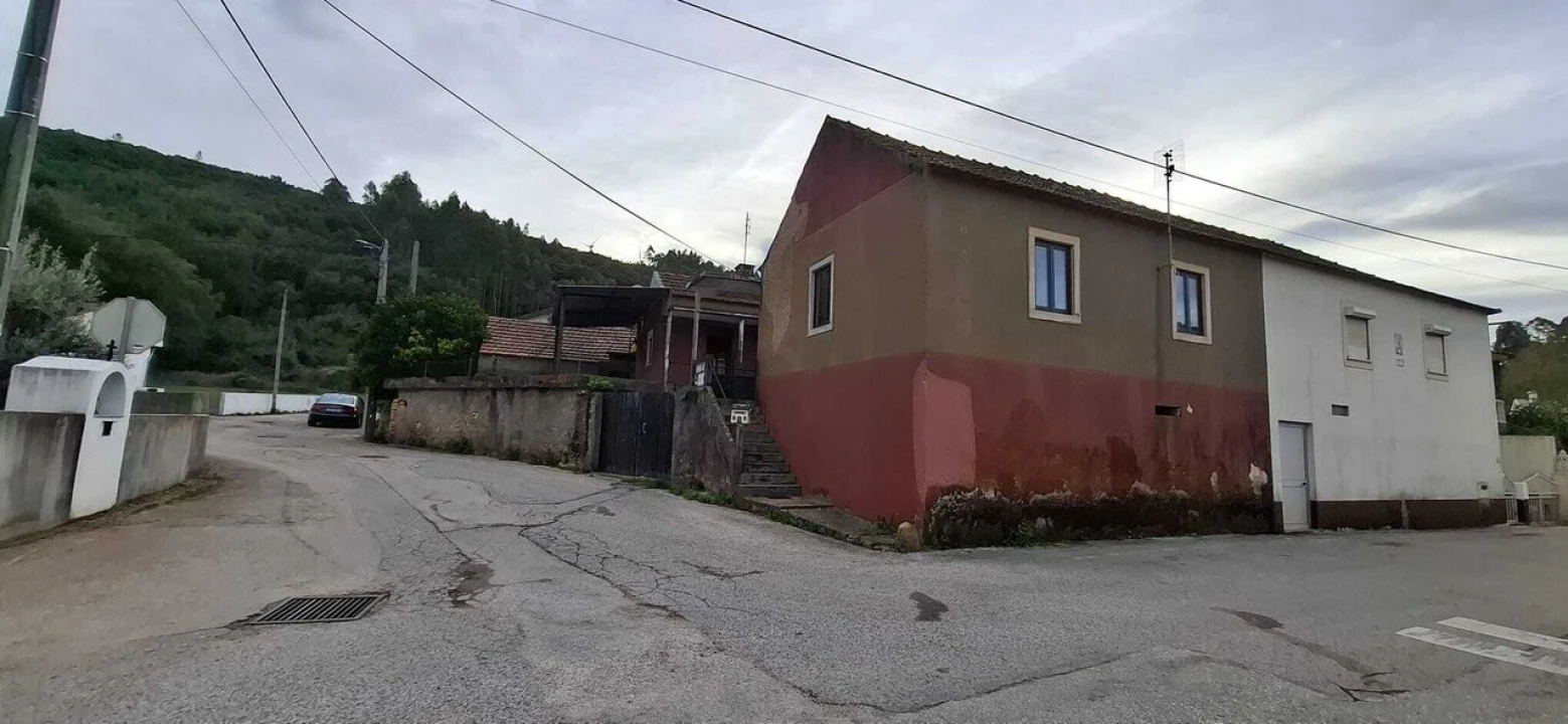 Moradia T4 para Venda em São Miguel, Santa Eufémia e Rabaçal Foto 1