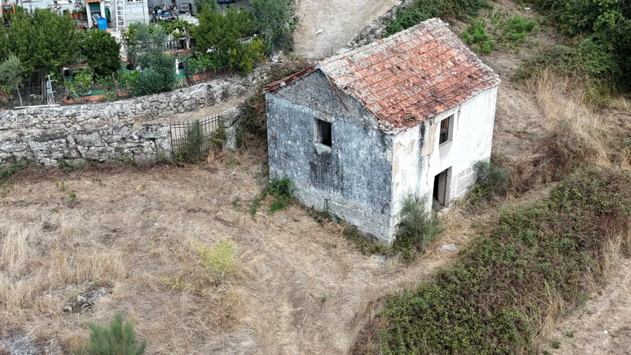 Quinta T2 para Venda em Santiago de Cassurrães e Póvoa de Cervães Foto 14