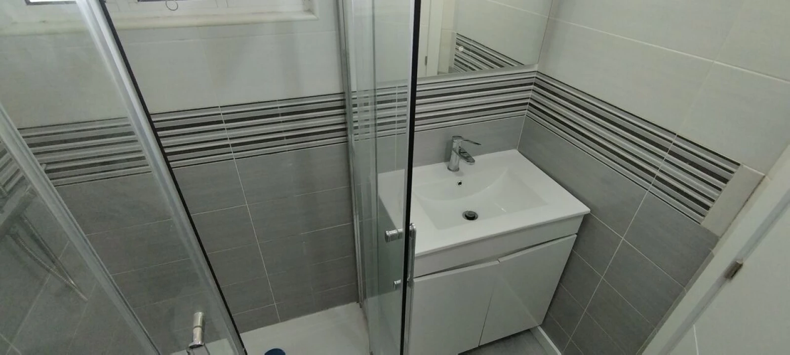 Apartamento T2 para Venda em Pontinha e Famões Foto 8