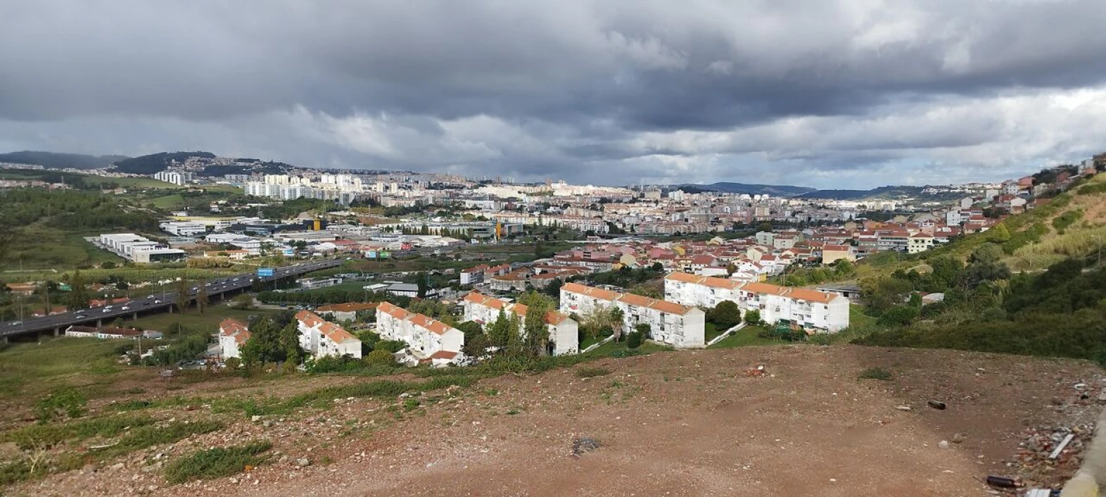 Apartamento T2 para Venda em Pontinha e Famões Foto 12