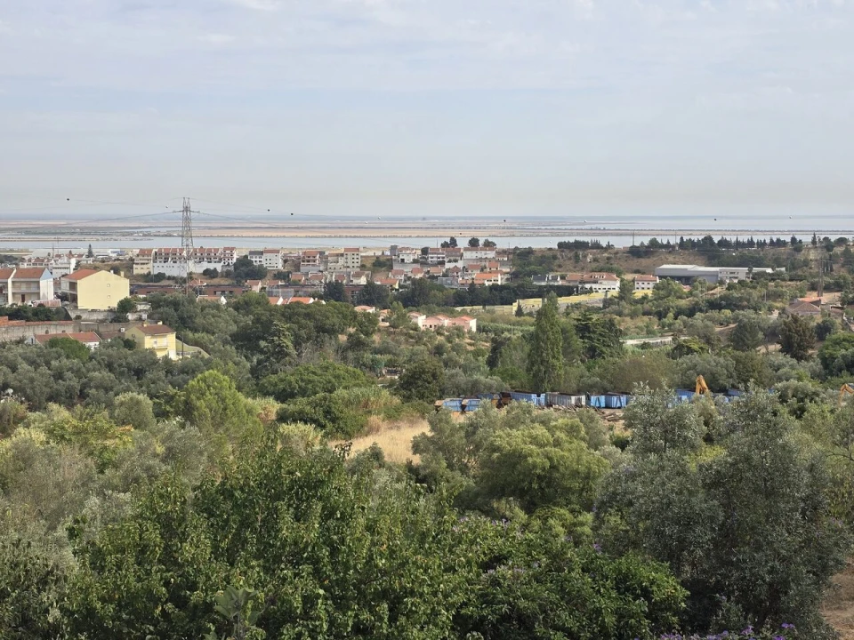 Terreno para Venda em Alverca do Ribatejo e Sobralinho Foto 5