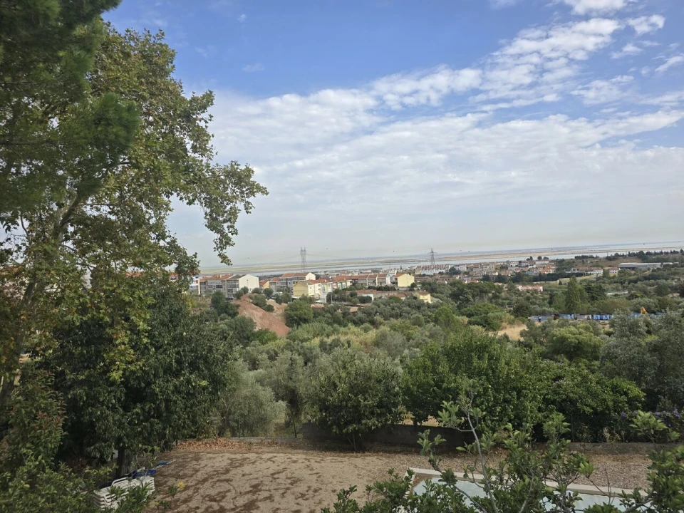 Terreno para Venda em Alverca do Ribatejo e Sobralinho Foto 6