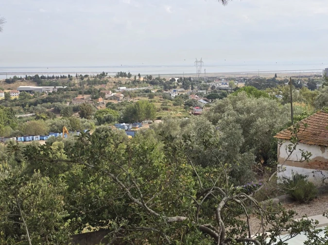 Terreno para Venda em Alverca do Ribatejo e Sobralinho Foto 9
