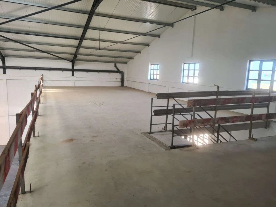 Armazém para Arrendamento em Algoz e Tunes Foto 6