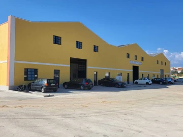 Armazém para Arrendamento em Algoz e Tunes