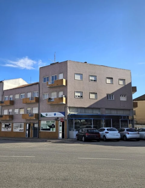 Prédio para Venda em Malveira e São Miguel de Alcainça