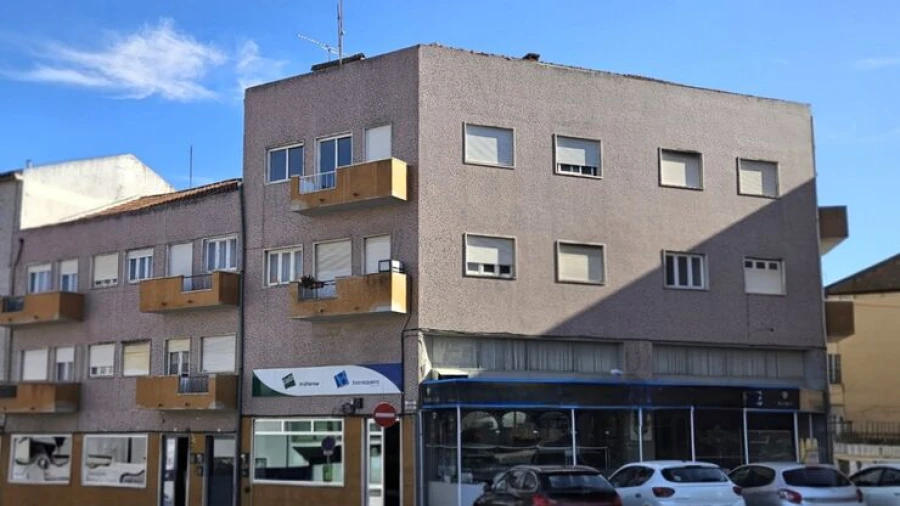 Prédio para Venda em Malveira e São Miguel de Alcainça