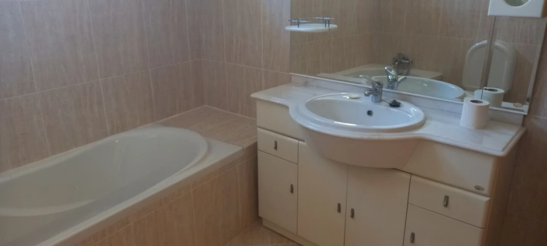 Apartamento T4 para Venda em Mazedo e Cortes Foto 2