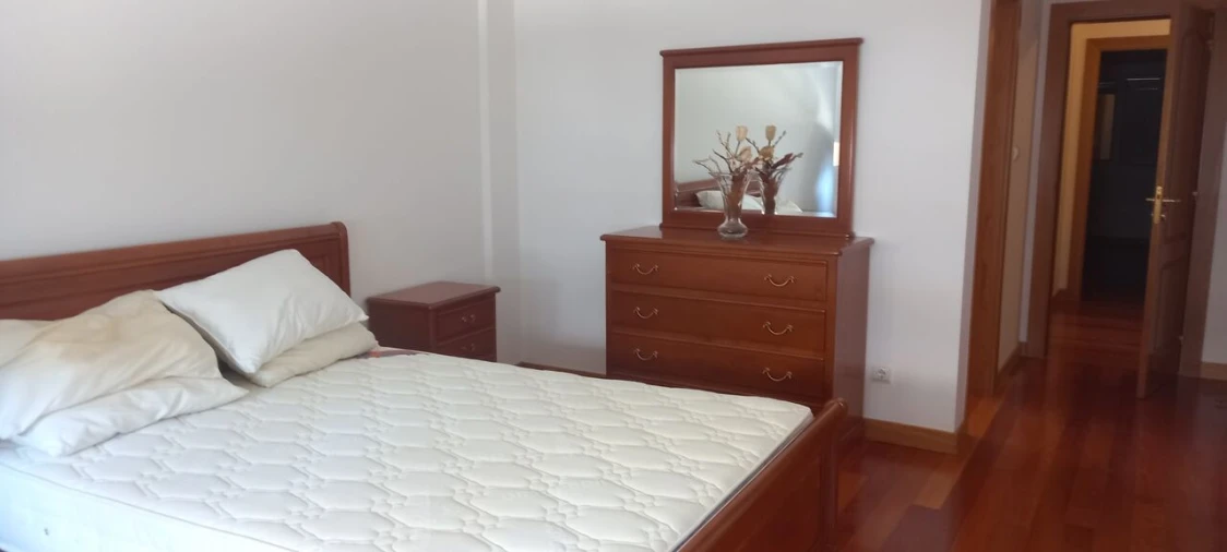 Apartamento T4 para Venda em Mazedo e Cortes Foto 6