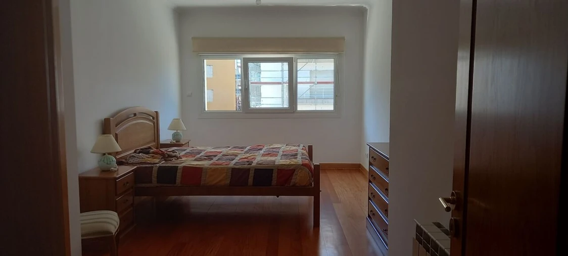 Apartamento T4 para Venda em Mazedo e Cortes Foto 7