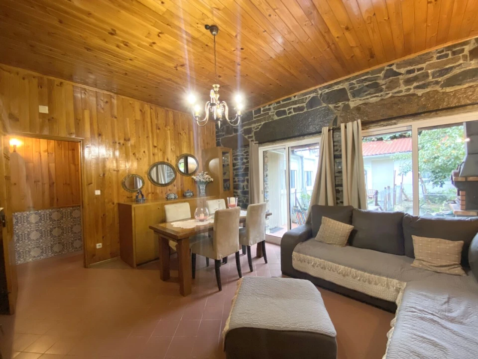 Moradia T3 para Venda em Freixo de Espada a Cinta e Mazouco Foto 13