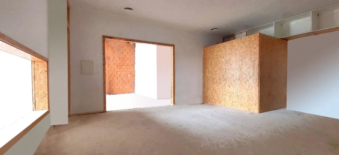 Loja para Venda em Santa Maria da Feira, Travanca, Sanfins e Espargo Foto 7