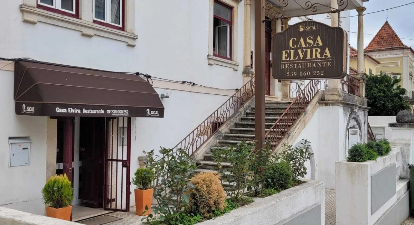 Loja para Trespasse em Sé Nova, Santa Cruz, Almedina e São Bartolomeu Foto 1