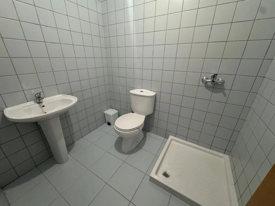 Moradia T4 para Venda em Vila e Roussas Foto 9