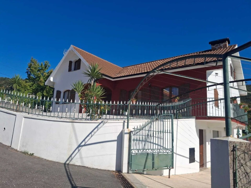 Moradia T5 para Venda em Messegães, Valadares e Sá Foto 5