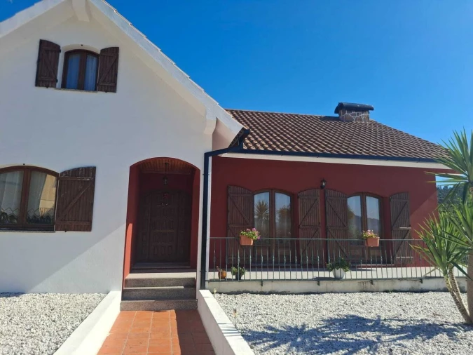 Moradia T5 para Venda em Messegães, Valadares e Sá Foto 3