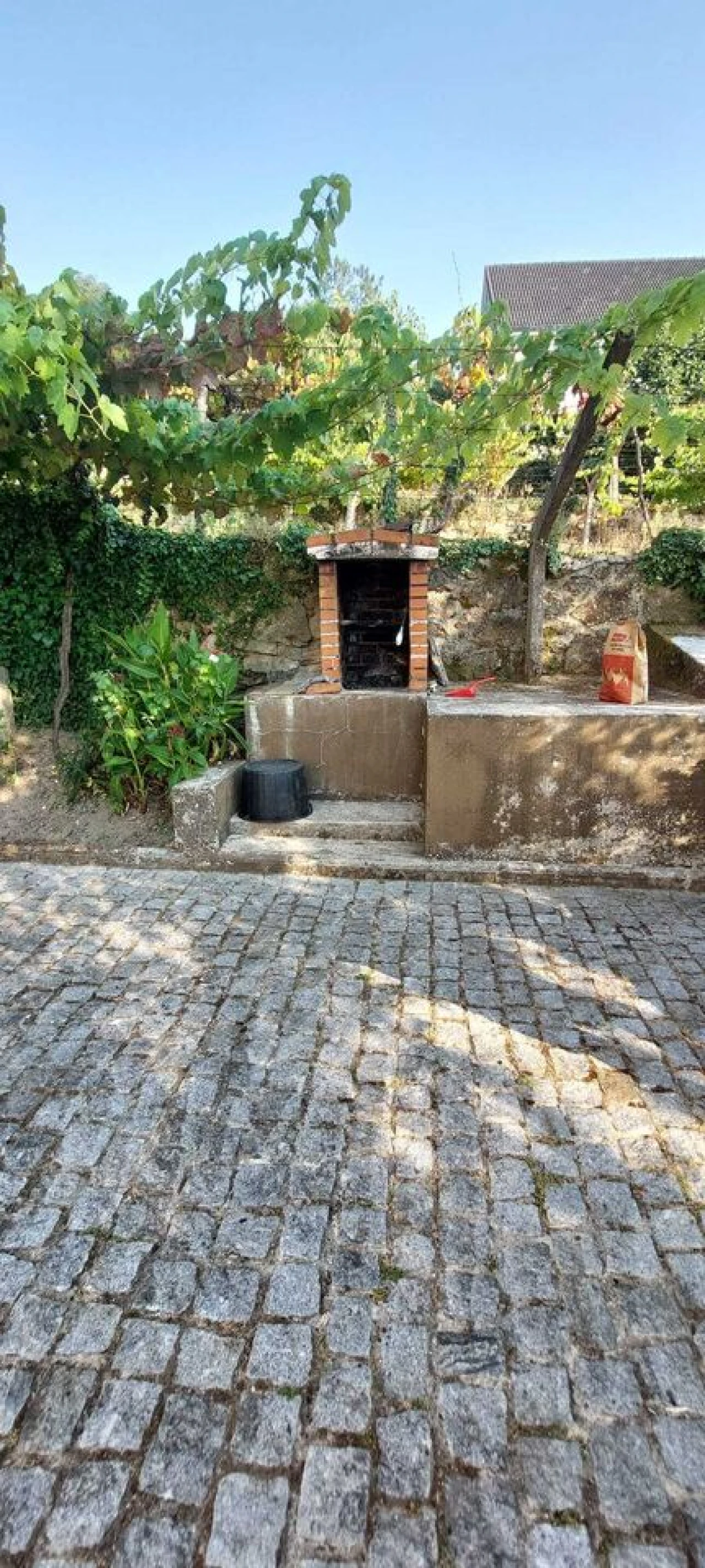 Moradia T4 para Venda em Vila e Roussas Foto 5