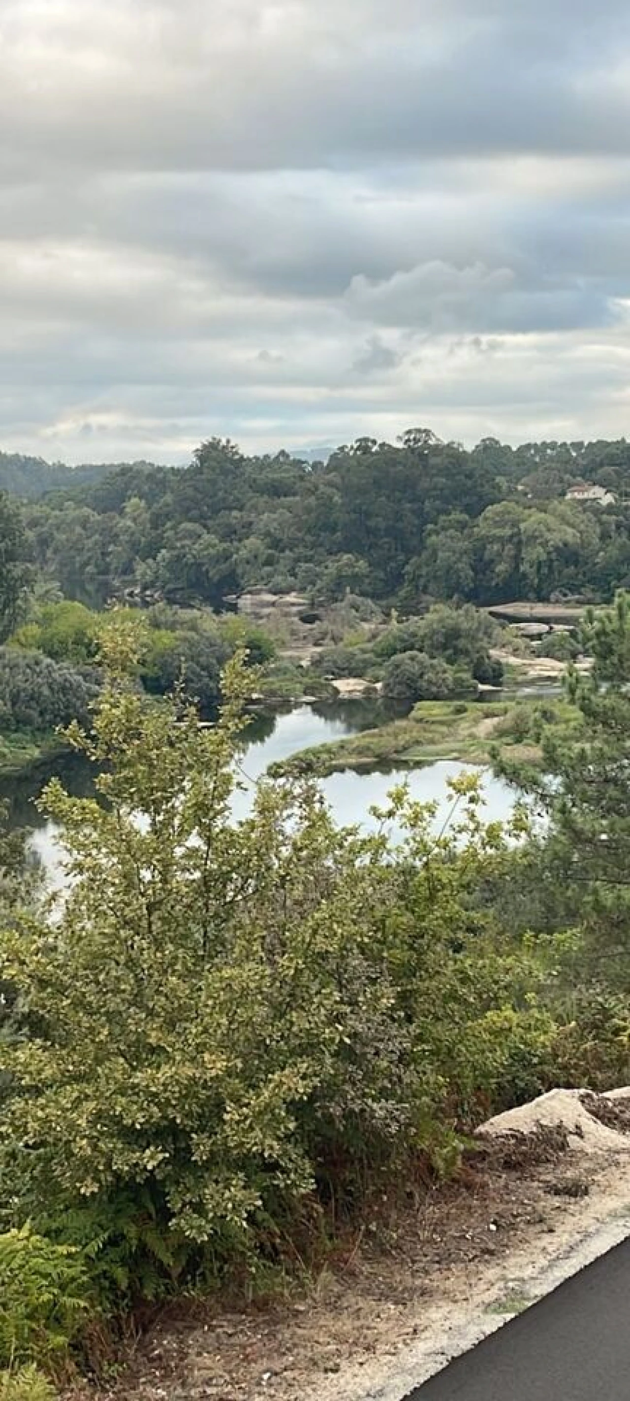 Terreno para Venda em Troporiz e Lapela Foto 1