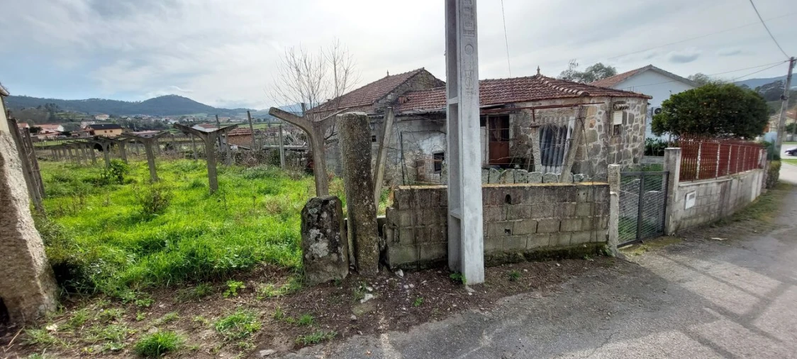 Moradia T2 para Venda em Messegães, Valadares e Sá Foto 2