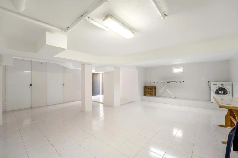 Moradia T4 para Venda em Lagoa e Carvoeiro Foto 32