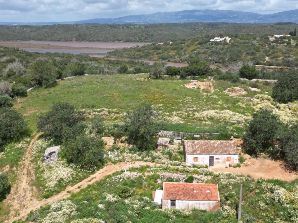 Terreno para Venda em Estômbar e Parchal Foto 2