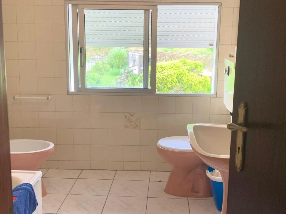 Loja para Venda em Vila Nova de Cerveira e Lovelhe Foto 13