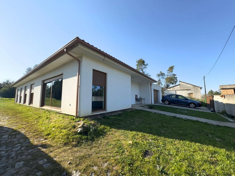 Moradia T3 para Venda em Mazedo e Cortes Foto 25