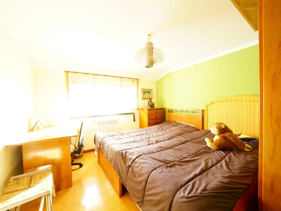 Moradia T4 para Venda em Gondemaria e Olival Foto 10