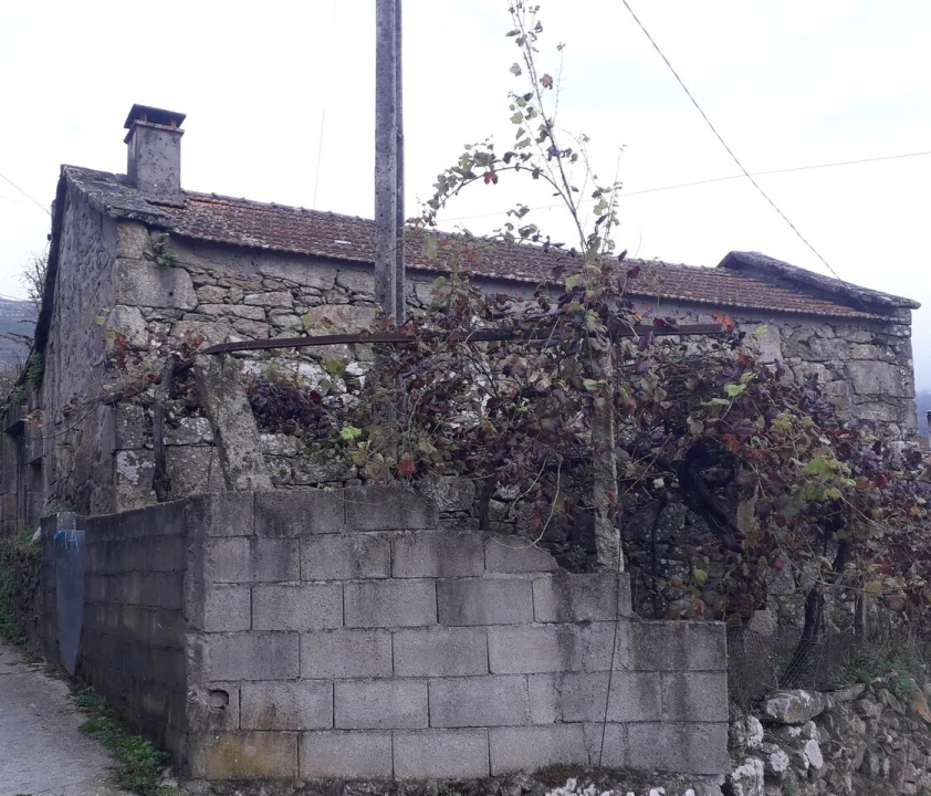 Moradia T2 para Venda em Sago, Lordelo e Parada Foto 2