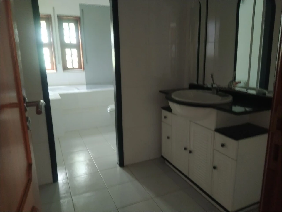 Moradia T4 para Venda em Nogueira, Fraião e Lamaçães Foto 7