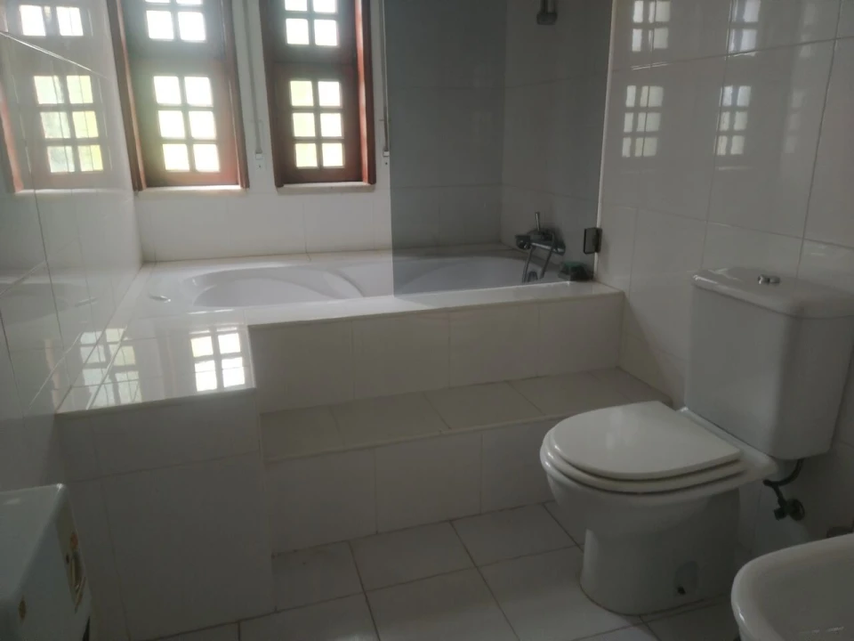 Moradia T4 para Venda em Nogueira, Fraião e Lamaçães Foto 8